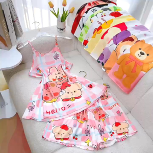 (40-62kg) °Latin Tơ Tằm° Đồ bộ Pijama Đùi Yếm 2 Dây Tăng đơ Bộ ngủ mặc nhà Lụa mềm mịn mát Thiết Kế họa tiết Hot Trend Xinh Dễ thương Sang