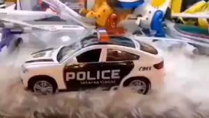 No.812f2(ตำรวจ)โมเดลเหล็กรถตำรวจ BMW มีเสียงมีไฟ มีลานในตัวเข็นถอยหลังแล้วปล่อยวิ่งได้ประตูเปิดได้กระโปรงรถเปิดได้ la/jo