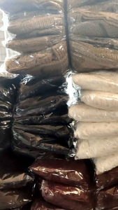 Keira Croptop Rajut Premium: Desain Elegan dan Nyaman untuk Musim Dingin