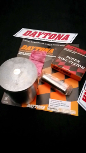 PISTON KIT DAYTONA RACING SINGGLE RING KAWASAKI KRR 150 NINJA 150R/RR 15MM