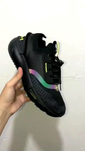 Review Sepatu Olahraga Stabilo: Under Armour HOVR Phantom 3 Storm Black