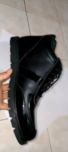 sepatu formal sneakers sepatu kerja casual luar biasa