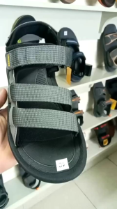 Dép xăng đan nam hàng chính hãng thương hiệu Vinasan. Mã VN668 hàng VNXK size 39-43