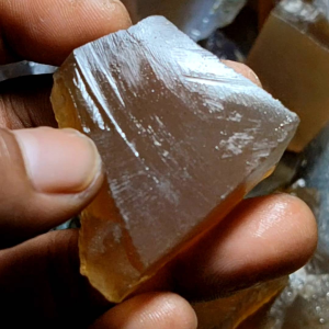 batu akik obi kelo asli natural ( giwang ) / batu obi kelo / solar obi chalcedony / bahan batu obi kelo