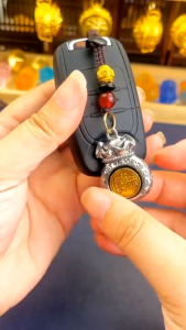 🇲🇾2025招财百福小钱袋汽车钥匙扣 十二生肖日进斗金 车钥匙链吊坠挂件饰品 招财 Chinese Zodiac Car Keychain