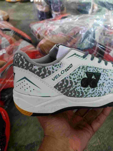 Sepatu YNX Terbaru Velo: Pilihan Terbaik untuk Olahraga