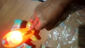Mainan Pesawat Interaktif & Edukatif Dengan Lampu LED Tanpa Baterai