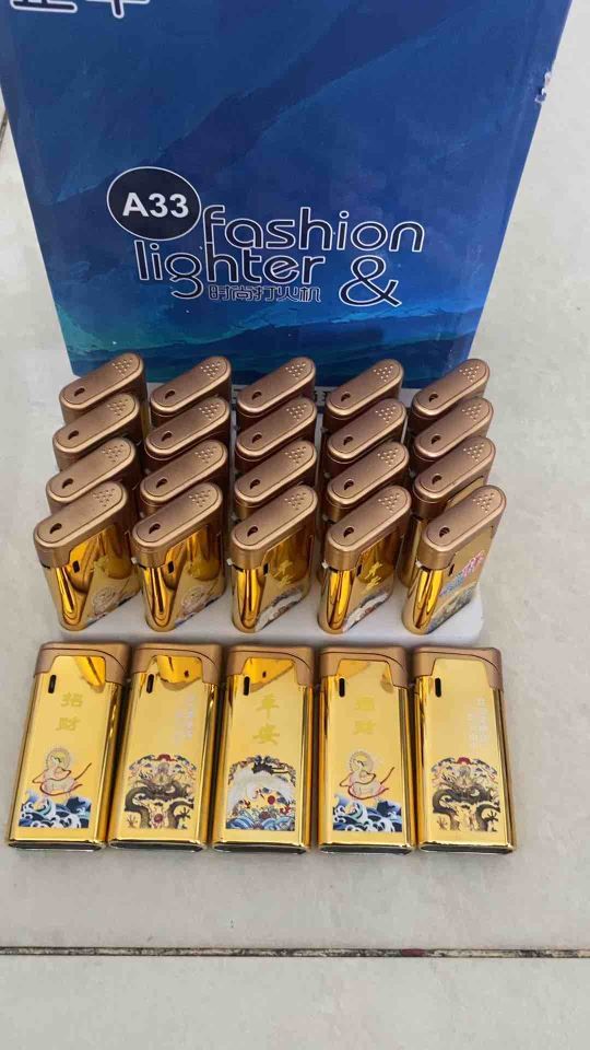 Bật lửa sắt khè tia xanh A33