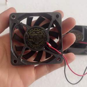 Quạt Fan 12V kích thước Fan 6 (6x6Cm) dòng điện dưới 0.2A