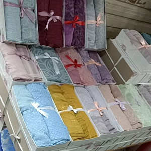 Mukena Silky Premium Kotak