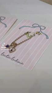 พวงกุญแจ จี้รูปหัวใจใส่อักษรได้ แถมจี้ดาว น่ารักมาก ของปัจฉิม ของขวัญ