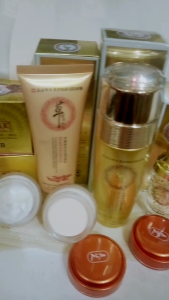 (ORIGINAL)SUPER pemutih yu chun mei goderma 5in 1 dengan serum essense 100ml