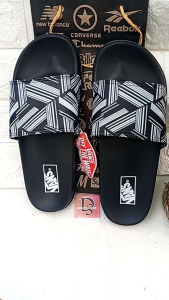 promo sandal slip on pria wanita/sandal selop motif abstrak/hitam putih