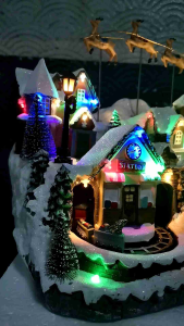 ELEGANT SANTAS MAGICAL SLEIGH CHRISTMAS VILLAGE DISPLAY