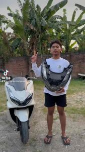 Lampu depan pcx 160 original biled full rgb