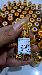 Minyak Wangi Zafaron Merah Botol Cuba: Keunikan, Manfaat, dan Cara Penggunaan
