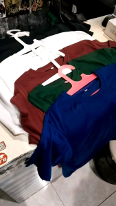 Kaos Polos Tanpa Jahitan Samping Bahan Cotton Polyester