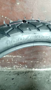 100/80-14 LEO HYBRID TUBELESS 4 PLY LEO TIRE BRANDNEW