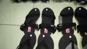 promo beli 1 gratis 1 sandal gunung pria dewasa new 2022/sandal gunung pria dewasa terbaru/sandal gunung outhers