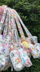 เซ็ทคู่กระเป๋านุ่มนิ่มลายดอกไม้ กระเป๋าใส่เหรียญ🌷