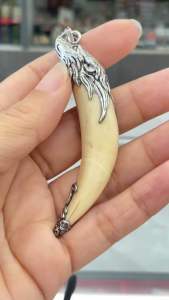 原装，有助于避开一切危险，转变个人不好磁场，提升威严和权威，辟邪，招正偏财。