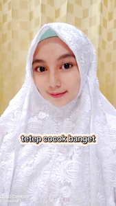 MUKENA TERUSAN DEWASA BAHAN SUTRA JEPANG SWAROSKY FULL RENDA