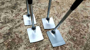 PAKET HEMAT BERKEBUN 2 ALAT GARUK SAMPAH DAN CANGKUL BERKEBUN