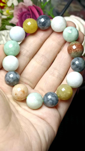 (Certificate) 100% Natural High Quality Natural Jade /Feicui Jade Bracelet 13mm (附证书) 100%纯天然A货 翡翠手串13mm 精致上档次 水头油亮 值得收藏