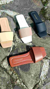 flat sandal teplek ban.1 polos DN18 ard. store size 35 41