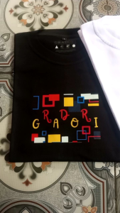 Kaos Distro Pria Dewasa Tangan Pendek: Motif Sederhana