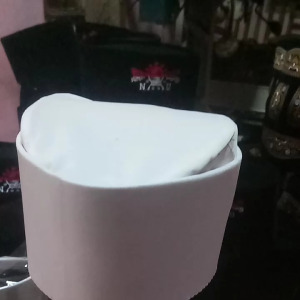 peci songkok susun presiden dengan bahan kontesa dan dalaman salur dan mika hitam bikin peci tambah cakep dan keren abis. cocok banget untuk majlis dan paguyuban juga untuk ibadah bikin kita tampil elegan