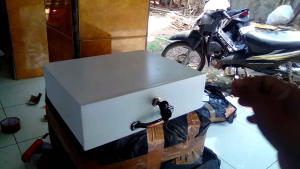 laci uang kasir / kotak tempat uang untuk toko warung. kayu jati. kuat halus. murah