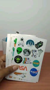 Stiker Astetik Tahan Air Vinyl Print Cutting untuk Tumbler Laptop HP Helm dan Mobil
