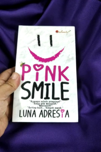 Pink Smile - Luna Adresia (NEW OLD STOCK)