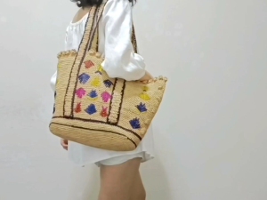 DaVee | Handmade woven Raffia straw bag tote bag top-handle straw bag large beach bag