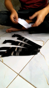 PISAU DAPUR UKIR MACAN DENGAN SARUNG 20CM