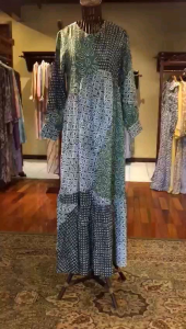 Gala Dress Viscos by Dian Pelangi LIMITED EDITION Busana Muslim Baju Maxi Gamis Abaya Kaftan Gaun Outfit Busui Pesta Pernikahan Kondangan Wanita Hijaber Cantik Anggun Modis Modern Elegan Mewah Model Korea Motif Batik Cap Hand Made Kekinian