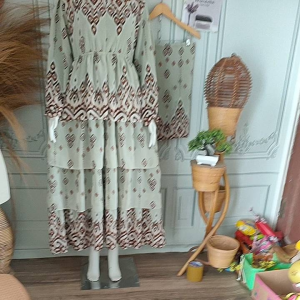 SET HIJAB CERUTY PREMIUM / UMPAK SUSUN BERMOTIF / KERUDUNG SEGIEMPAT