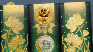 ภาพมงคลองค์พิฆเนศ รูปดอกบัวทอง พื้นสีเขียว 1ชุด3ชิ้น ภาพติดผนังแต่งบ้าน รูปวาด ภาพแขวนกรอบลอย