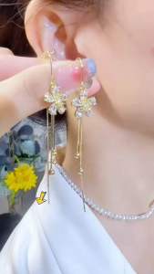 A12 (Beli 2 dapat bonus) COD Anting bunga rumbai manis titanium