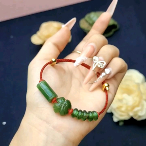 Vòng cáp lu thống cỏ 4 lá ngũ điếu ngọc bích thiên nhiên Canada - Phong Thủy TUDO