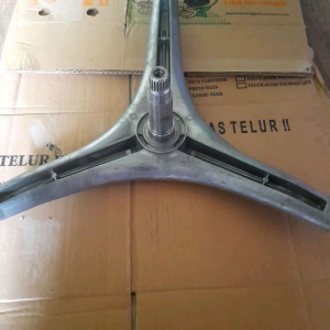 Segitiga spider mesin cuci front loading LG WD-M1070TD. WD-M8070