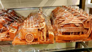 LILY Resin Character Table Penholder Philippine Souvenir (Jeep Kalesa TricycleSorbeteroBental
