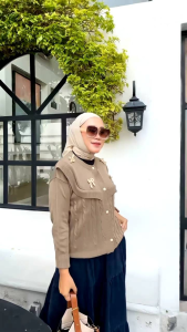 HANEEDA IRISH LABEL SETELAN ROK MODE TERBARU TERLARIS BEST SELLER VIRAL ORIGINAL