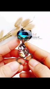 Bros Kucing Diamond Import / Bros Hijab Unik Lucu Bisa COD