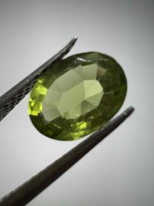 1315-ĐÁ PERIDOT XANH LÁ ( THIÊN NHIÊN ) KHÔNG XỬ LÝ