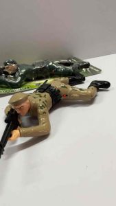 💥หุ่นทหาร คลานได้ มีเสียง-ไฟ💥 แถมถ่านพร้อมเล่น Crawling soldier