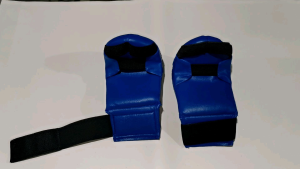 SARUNG TANGAN KARATE