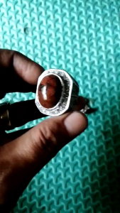 Cincin Batu Badar besi merah aktif