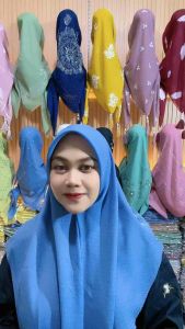 Hijab Segi Empat Butik Tassel Payet Swarosky Mewah